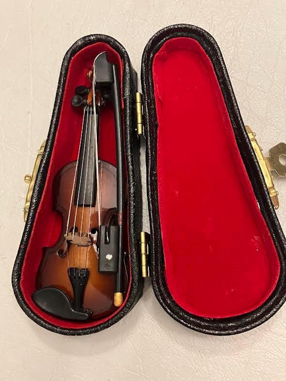 Dollhouse Miniature Violin in a Case