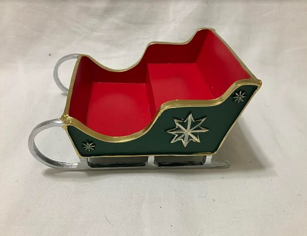 Green and Red Sleigh, 5.5