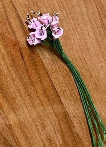 Miniature Artificial Pale Purple Flower Stems. 6 Single Stem Lavender Flowers, Dollhouse Flowers with 4" Stems