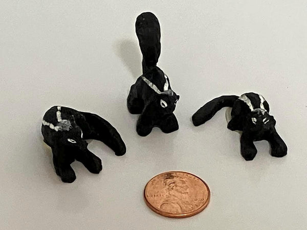 1 Micro Miniature Fairy Garden Skunk