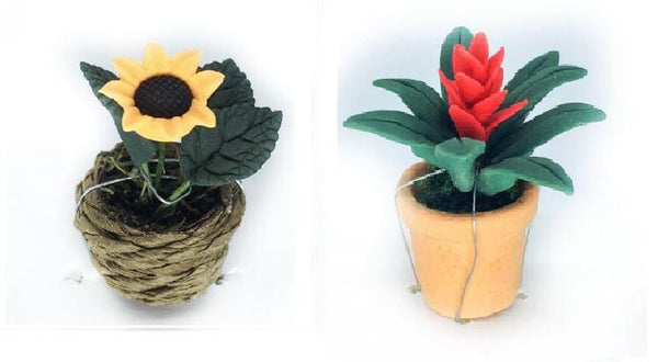 Dollhouse Miniature Sunflower or Bromeliad