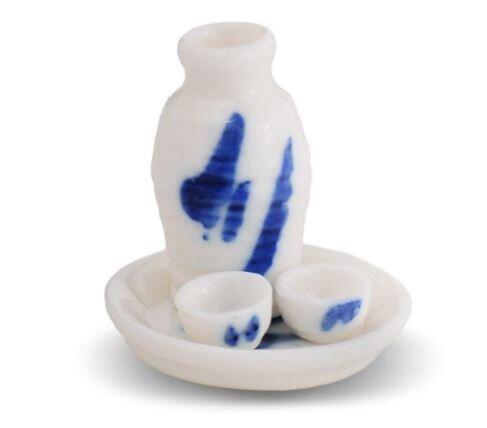 Dollhouse Miniature Sake Set,  White and Blue 1