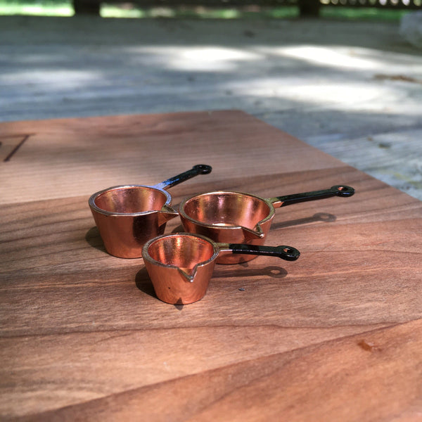 Dollhouse Copper Saucepans, Miniature Cooking Pots with a Spout, Dollhouse Kitchen